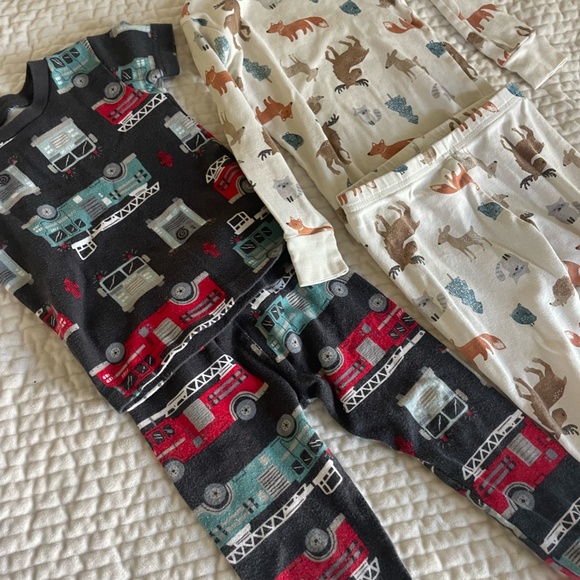 2 SETS OF TODDLER BOY SIZE 2T PJ'S - Picture 2 of 12